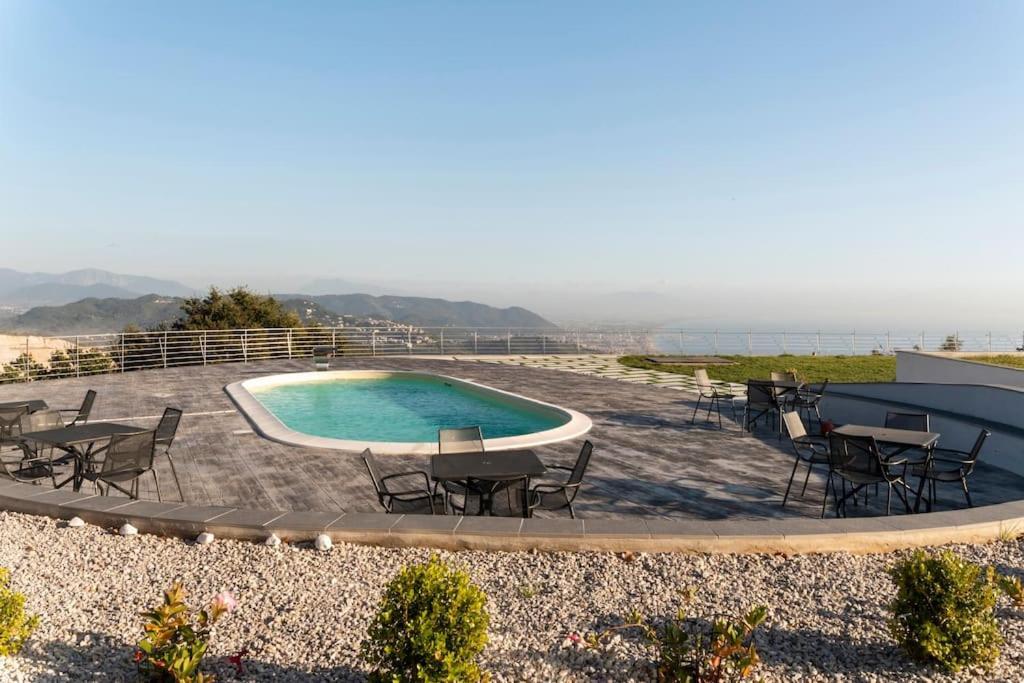Appartamento Emma Con Piscina - Vista Mare"Tenuta Croce" 살레르노 외부 사진