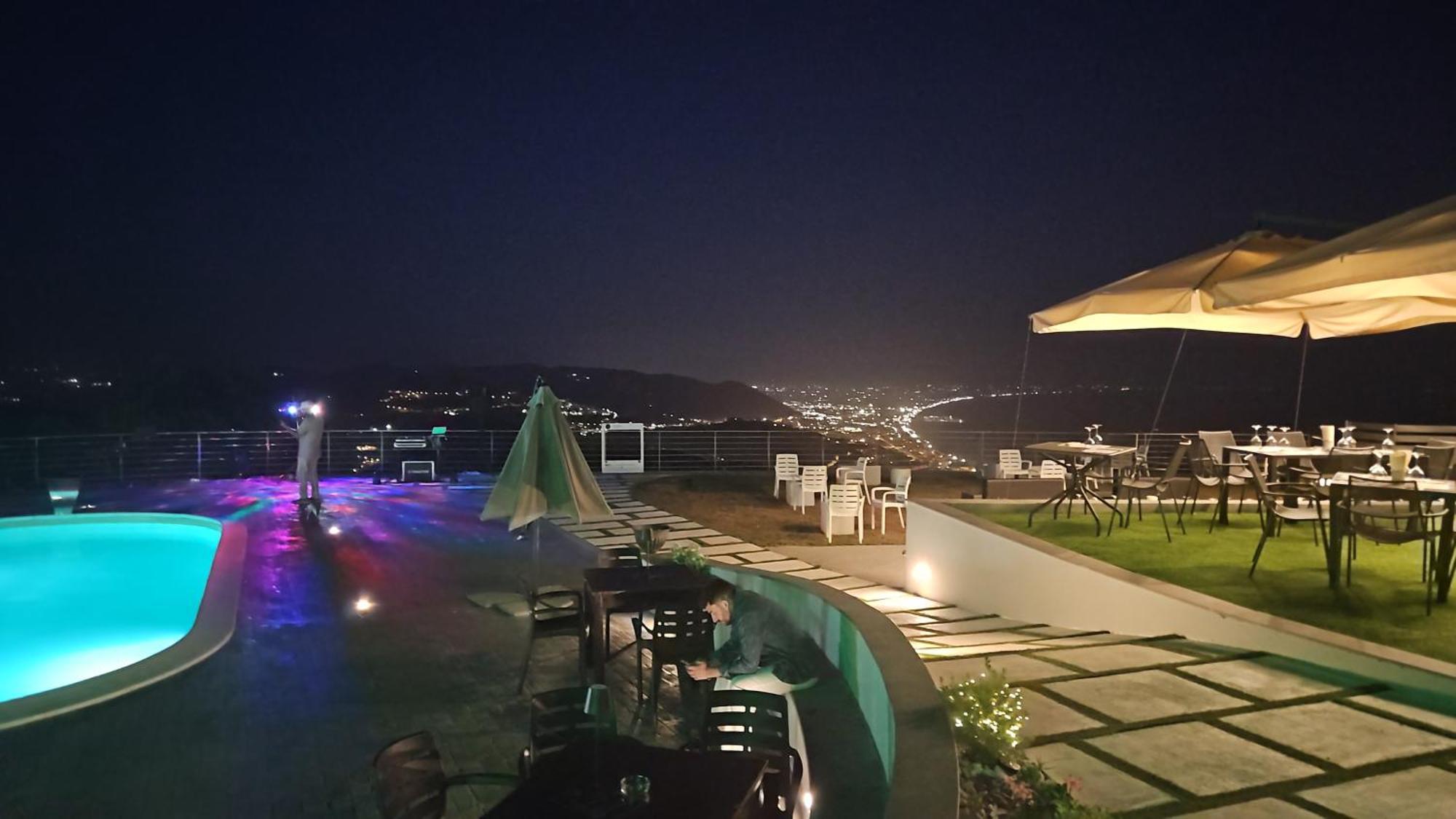 Appartamento Emma Con Piscina - Vista Mare"Tenuta Croce" 살레르노 외부 사진